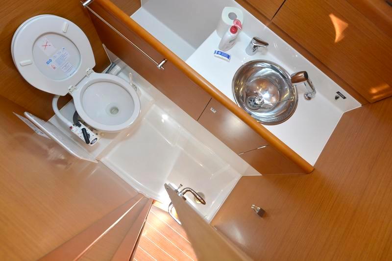 Sun Odyssey 33i - 2 cab. - Hasta Siempre, picture 16