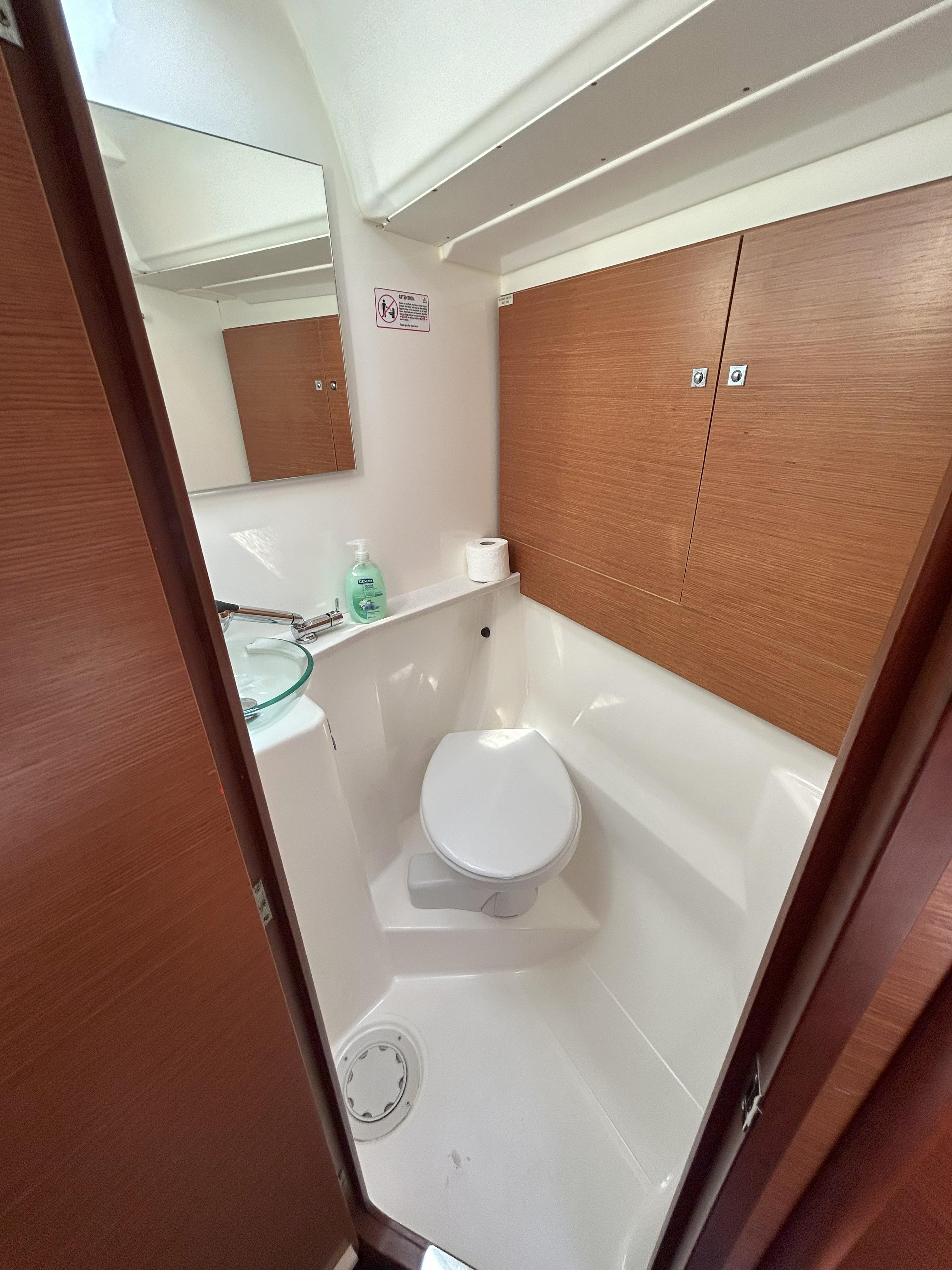 Dufour 460 GL, picture 17