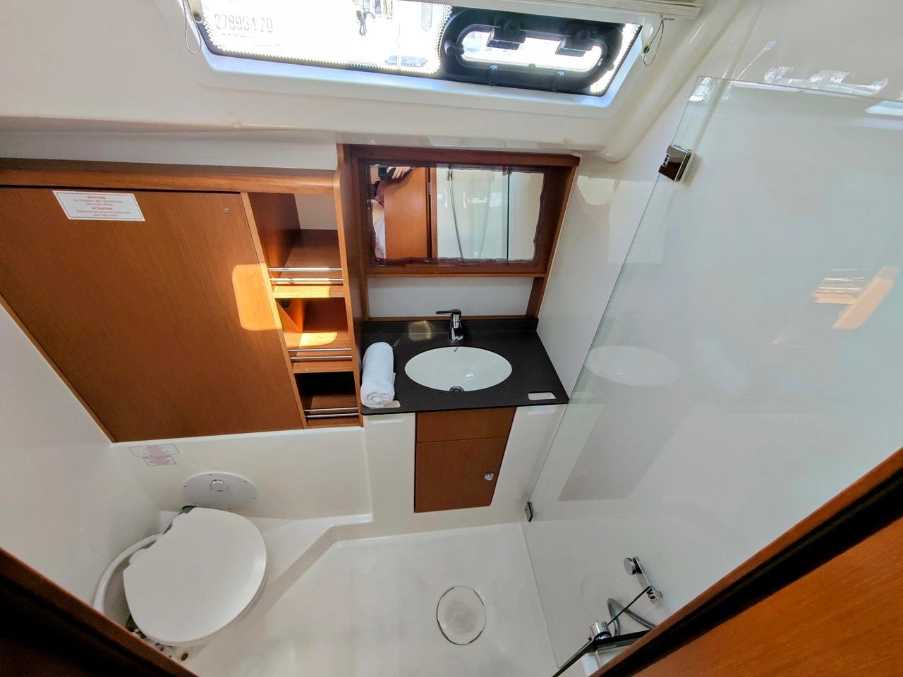 Bavaria Cruiser 51, picture 17