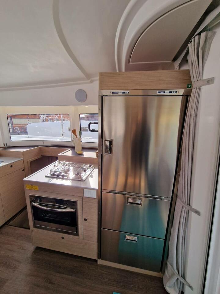 Lagoon 38 - 4 + 2 cab., picture 7