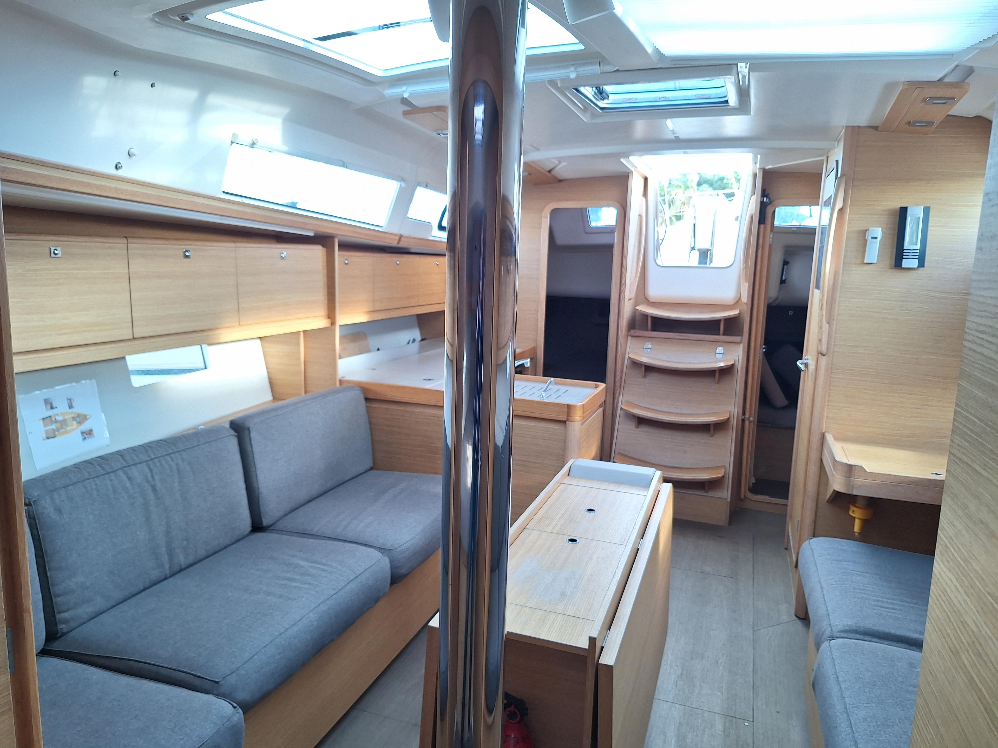 Dufour 382 GL, picture 9