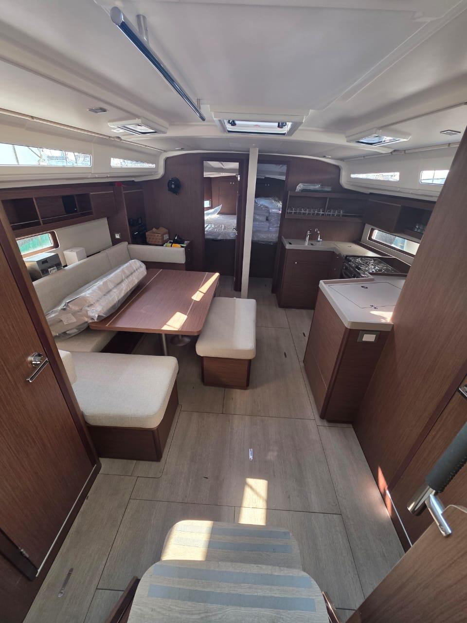 Oceanis 40.1, picture 5