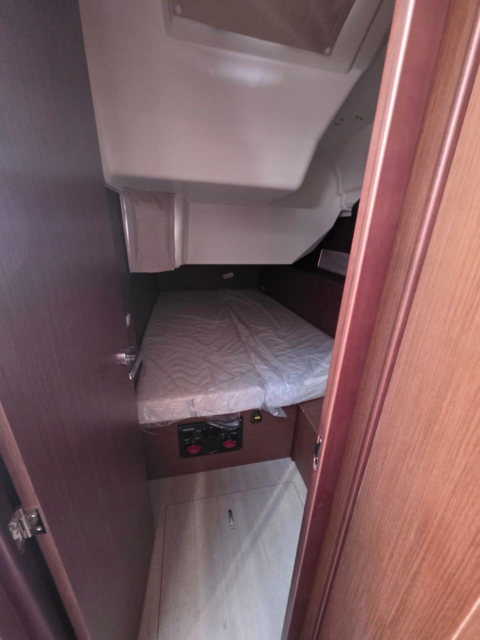 Oceanis 40.1, picture 9