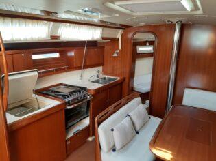 Dufour 425 GL, picture 8