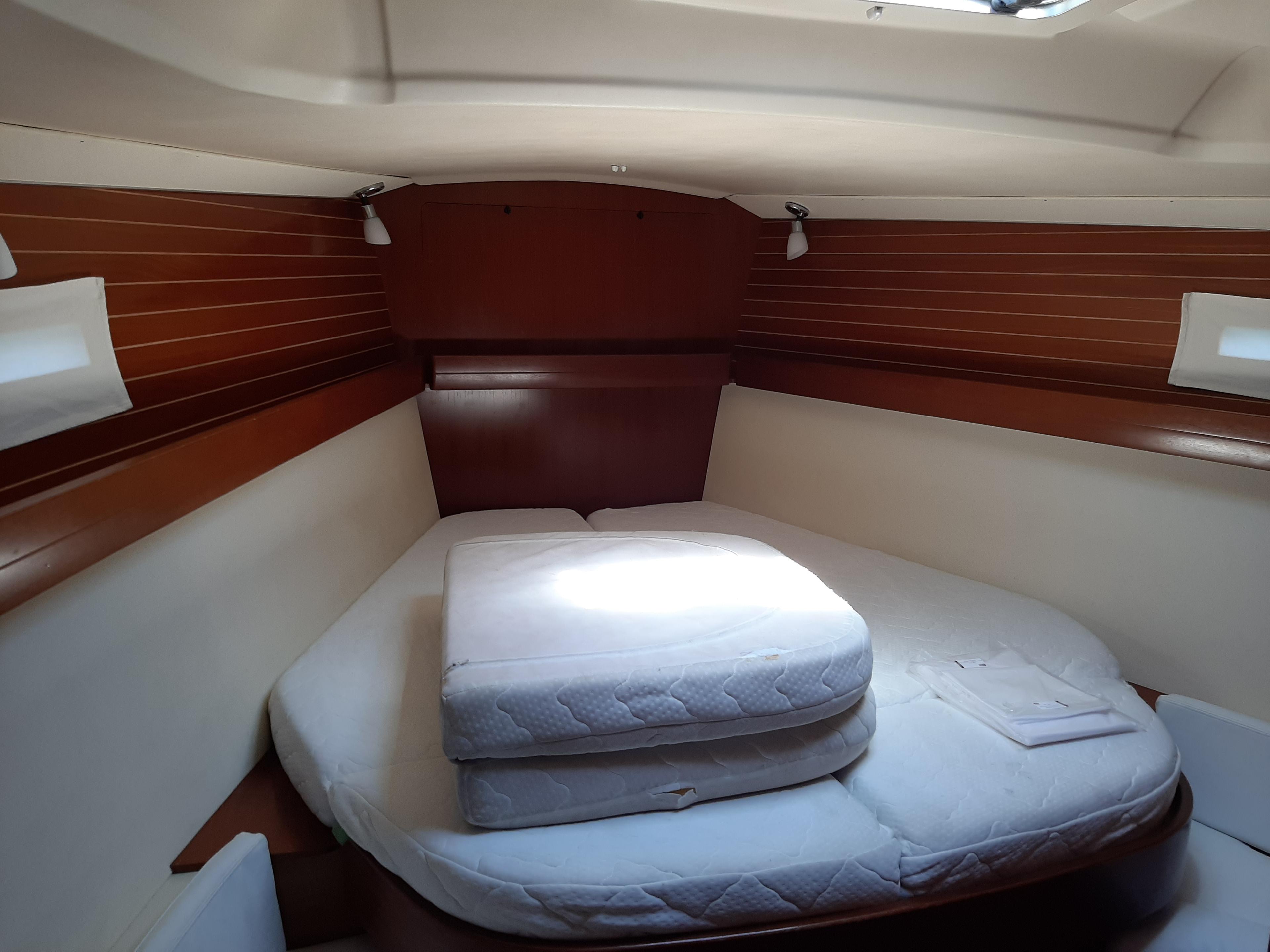 Dufour 425 GL, picture 11