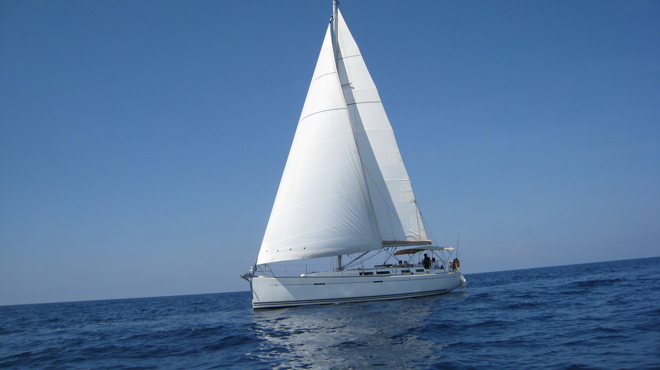 Dufour 425 GL, picture 1
