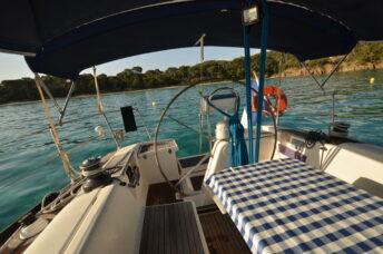 Dufour 44 - 3 cab.*, picture 3