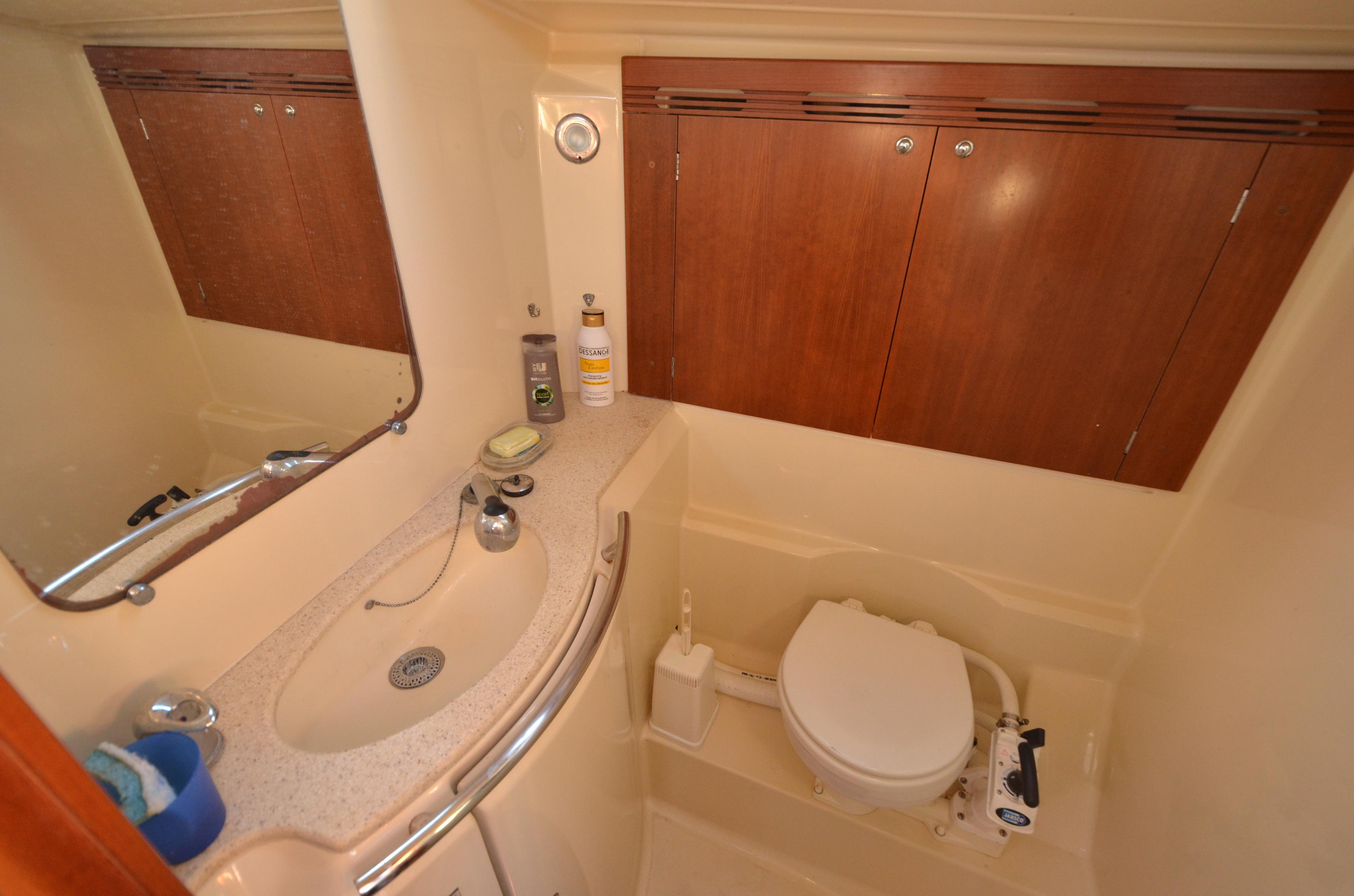 Dufour 44 - 3 cab.*, picture 15