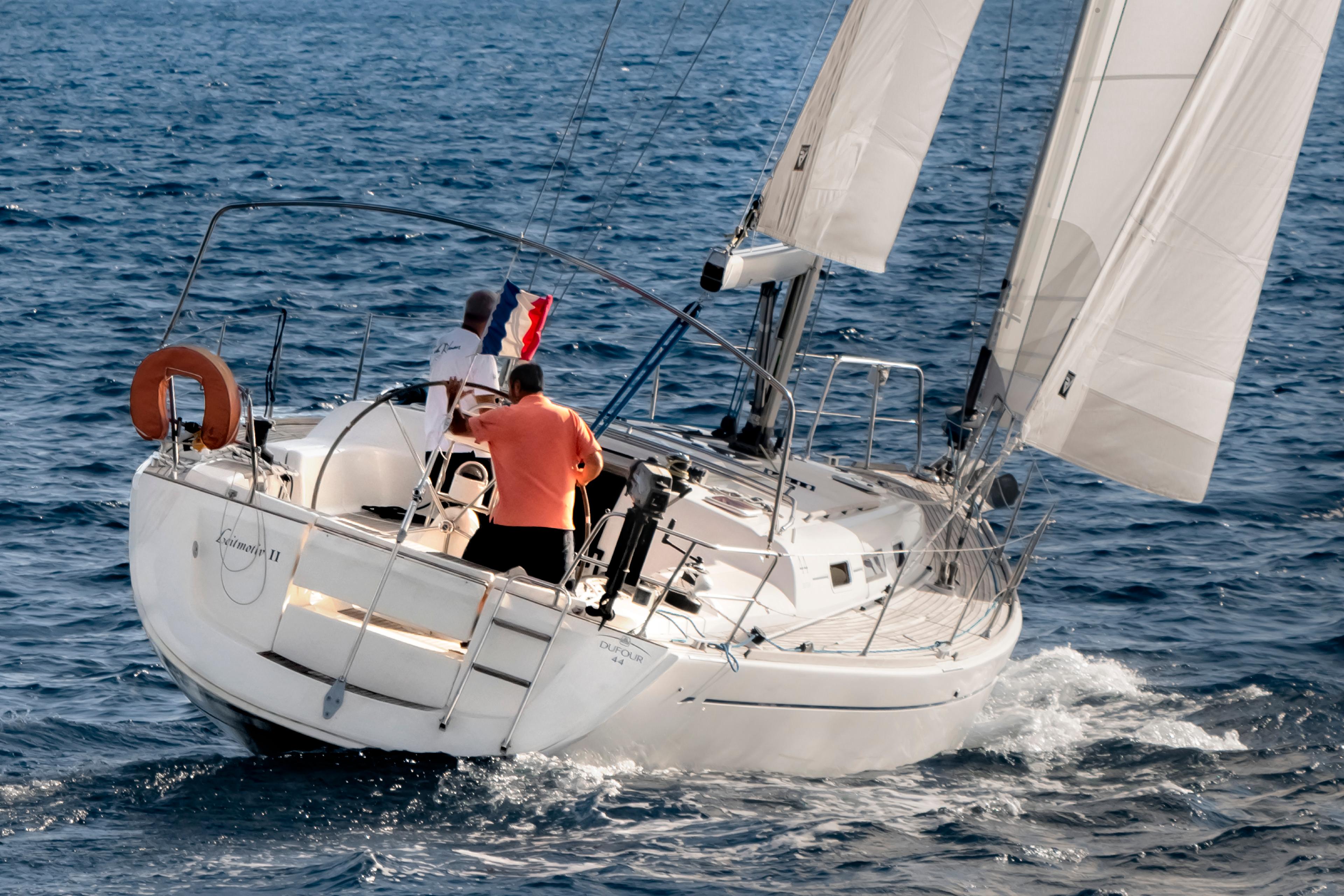 Dufour 44 - 3 cab.*, picture 1