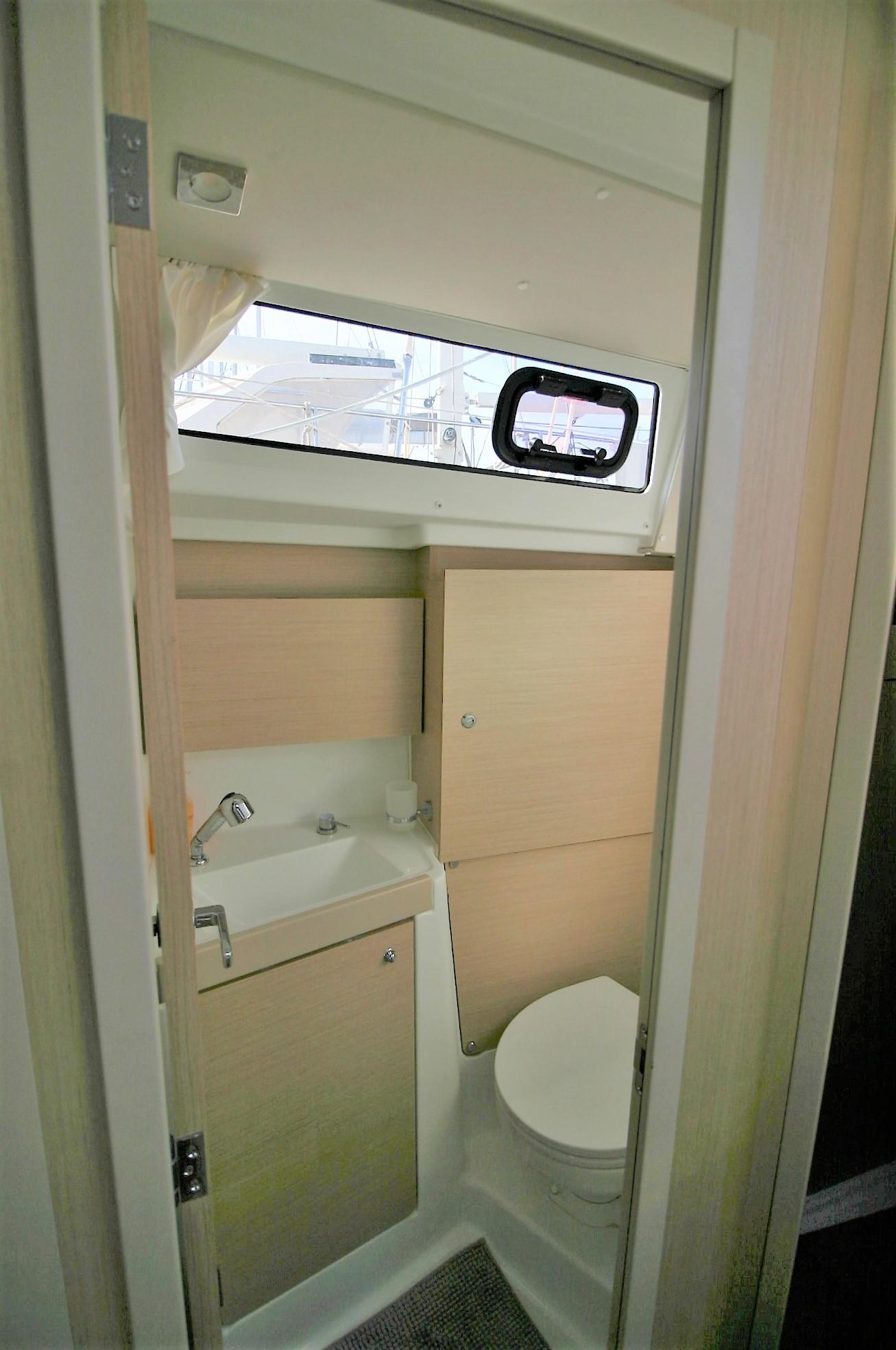 Oceanis 45 - 3 cab., picture 9