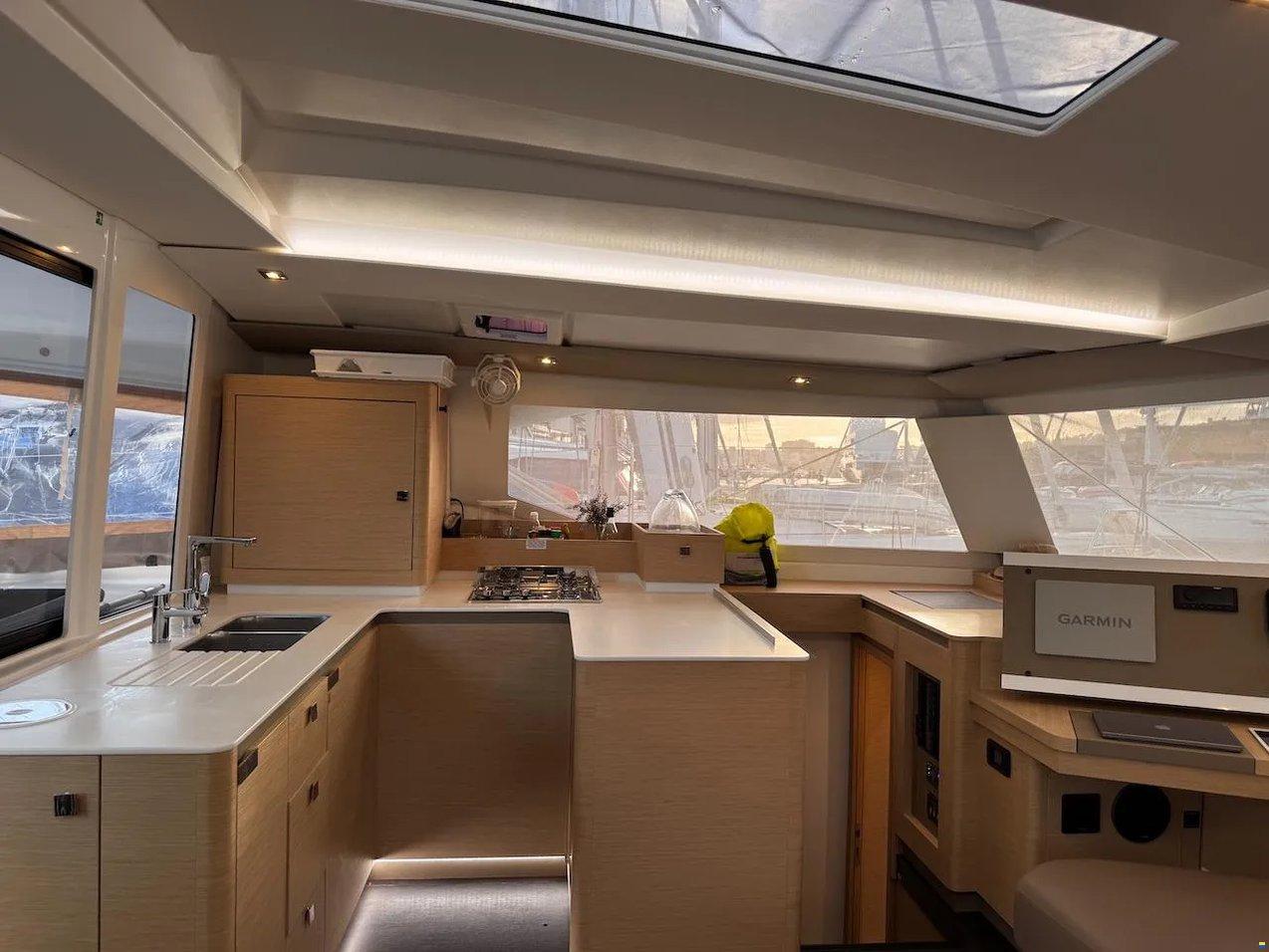 Fountaine Pajot Astrea 42 Maestro, picture 10