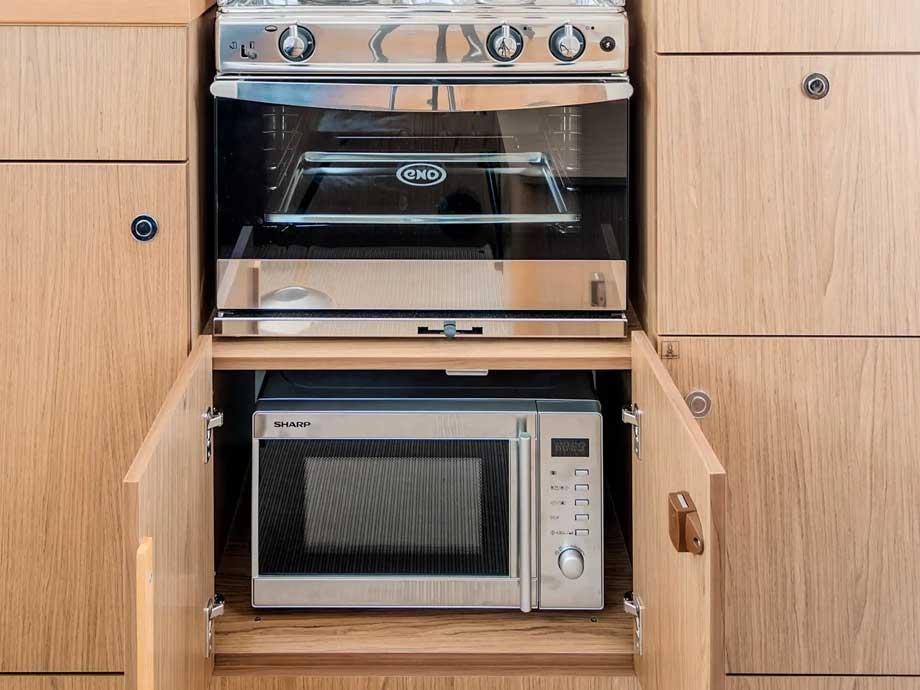 Antares 32, picture 10