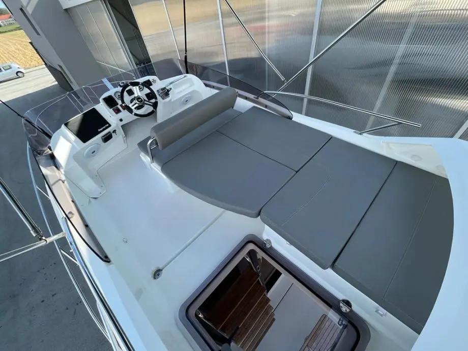 Antares 32, picture 5