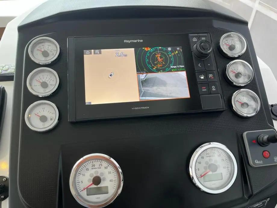 Antares 32, picture 11