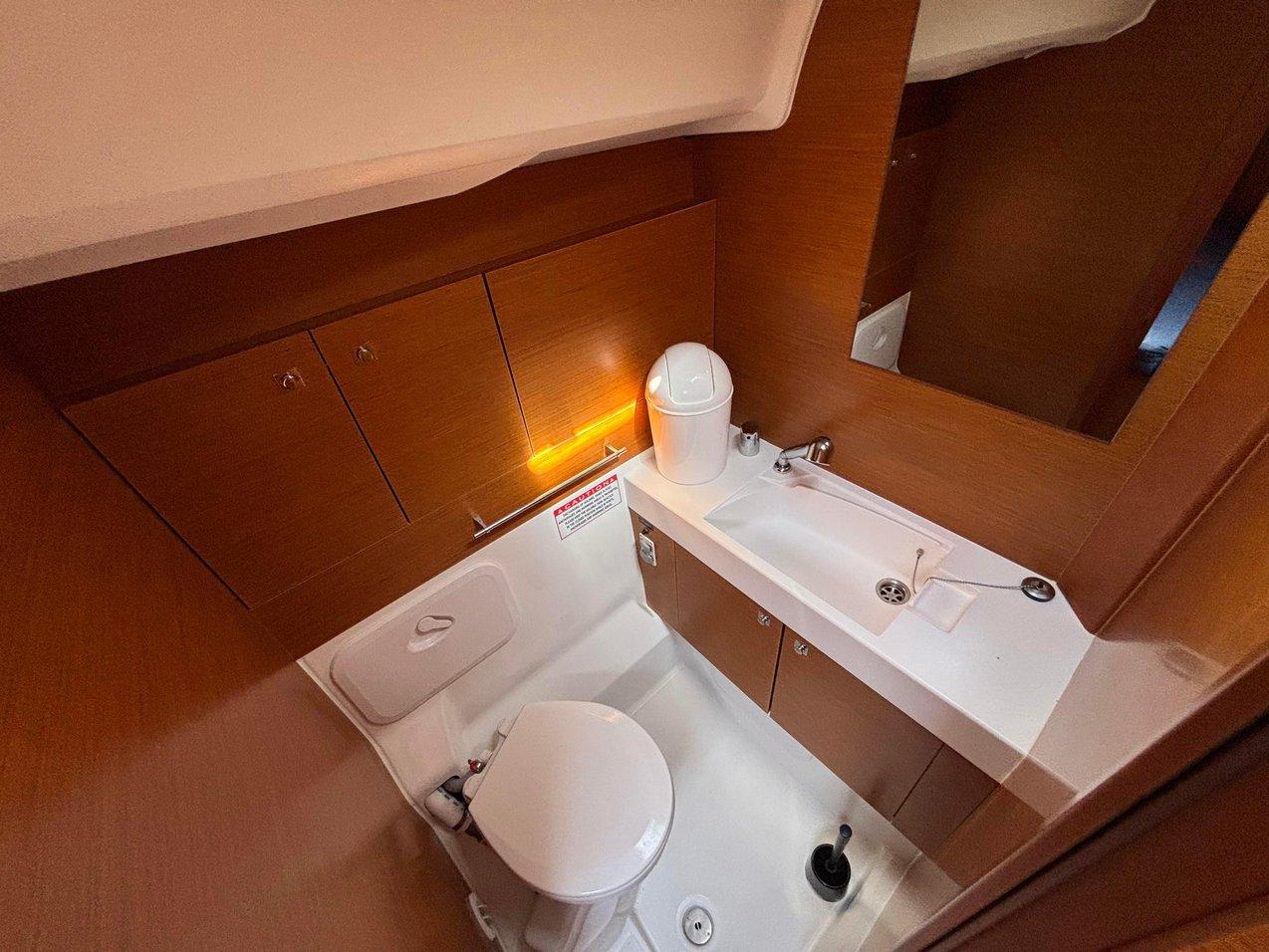 Sun Odyssey 479 - 4 cab., picture 15