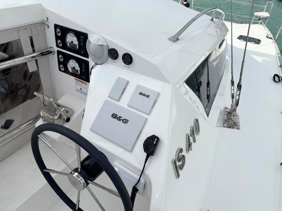 Island Spirit 410, picture 8