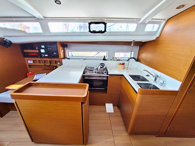 Sun Odyssey 440 - 4 cab., picture 7