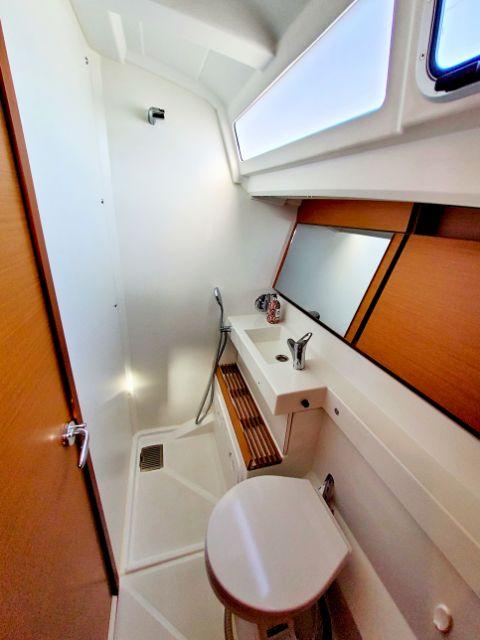 Sun Odyssey 440 - 4 cab., picture 12