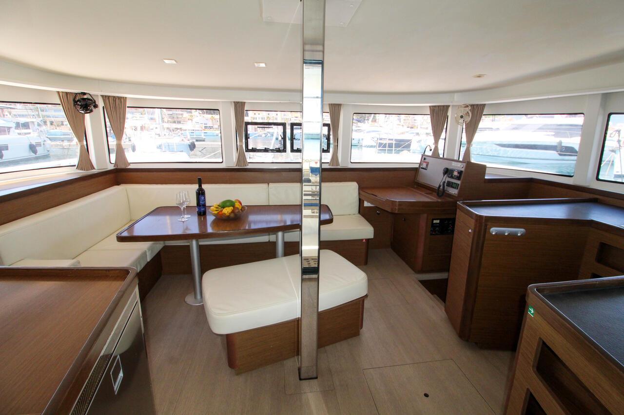 Lagoon 42 - 4 + 2 cab., picture 17