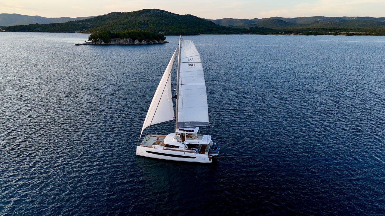 Bali 5.4 - 5 + 2 cab, picture 10