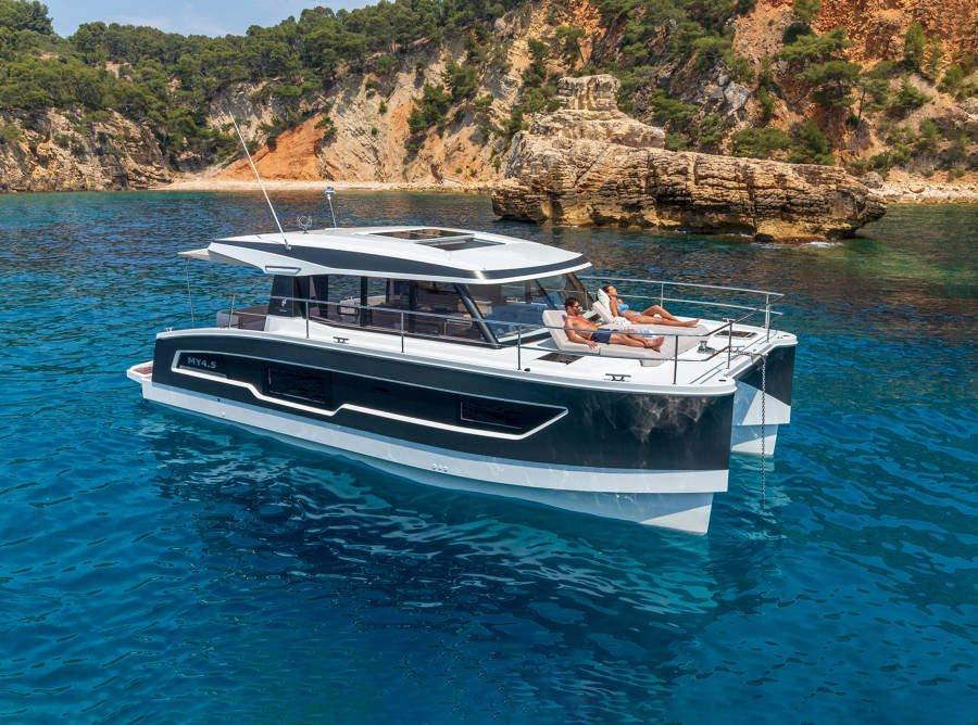 Fountaine Pajot MY4.S - Maestro - Blue Champagne, picture 1
