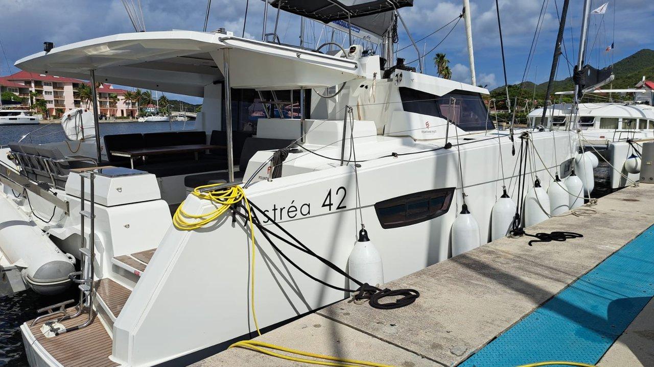 Fountaine Pajot Astrea 42 - 4 + 2 cab., picture 1