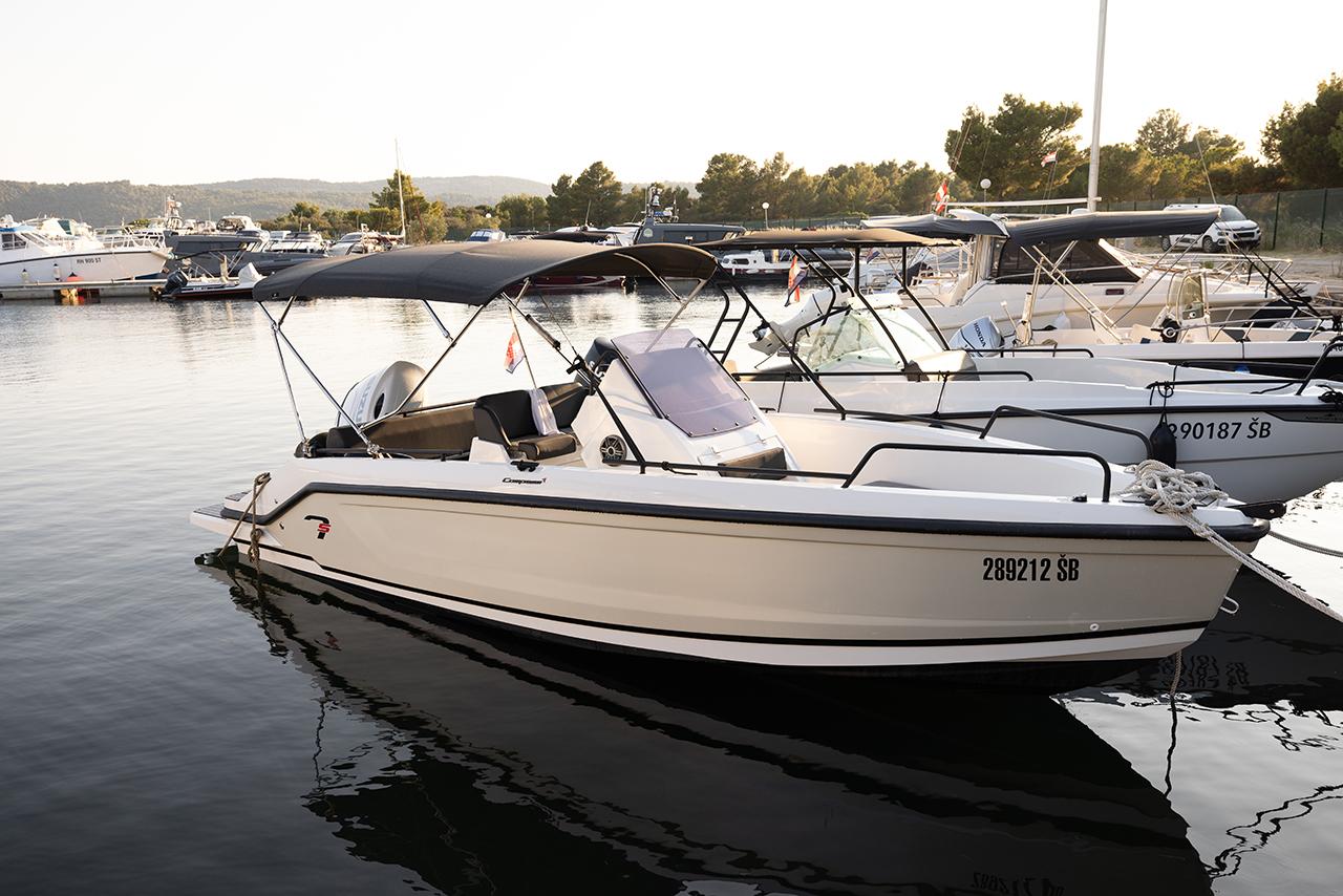 Compass 7s, picture 1