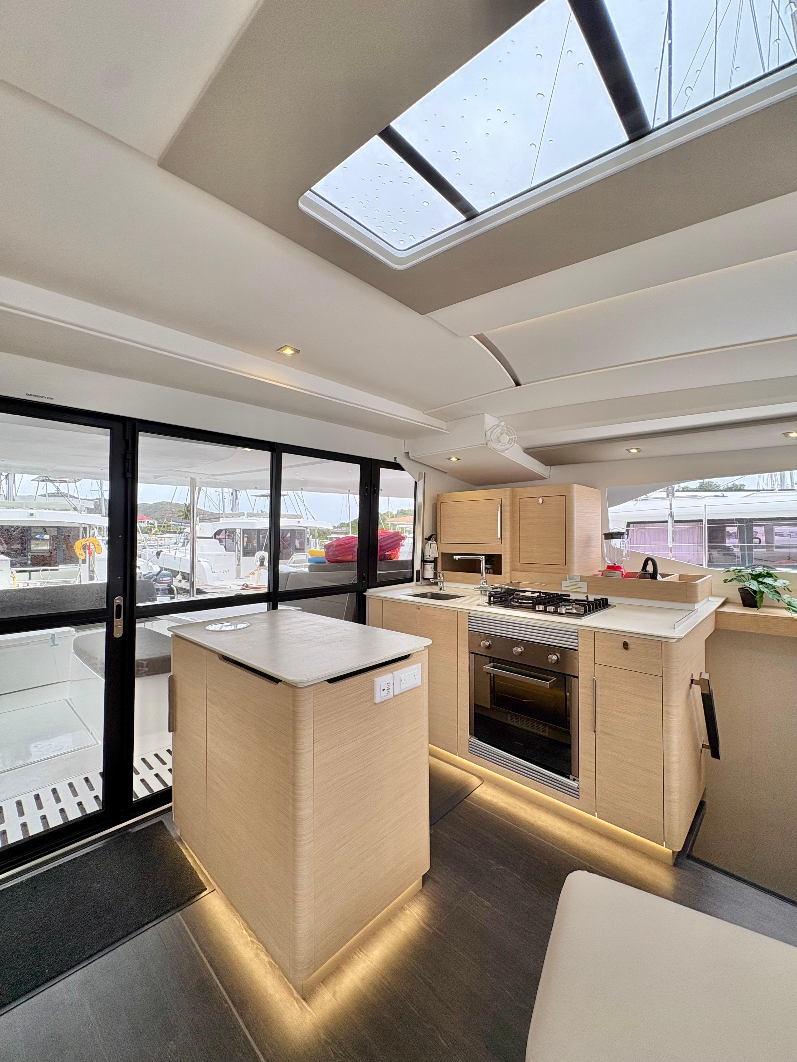 Fountaine Pajot FP 44 Quatuor - 4 cab., picture 8