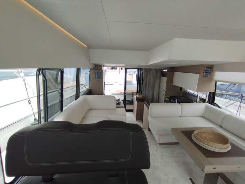Prestige 520 Flybridge - 3 + 1 cab., picture 11