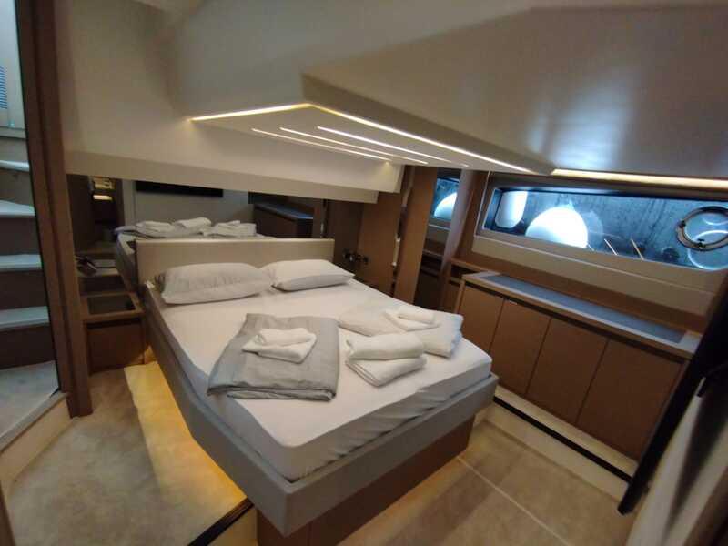 Prestige 520 Flybridge - 3 + 1 cab., picture 14