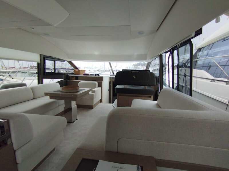 Prestige 520 Flybridge - 3 + 1 cab., picture 10