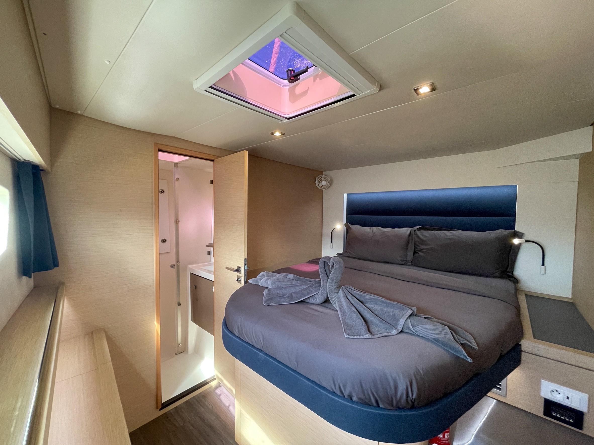 Fountaine Pajot Saona 47 Quintet - 5 + 1 cab., picture 10