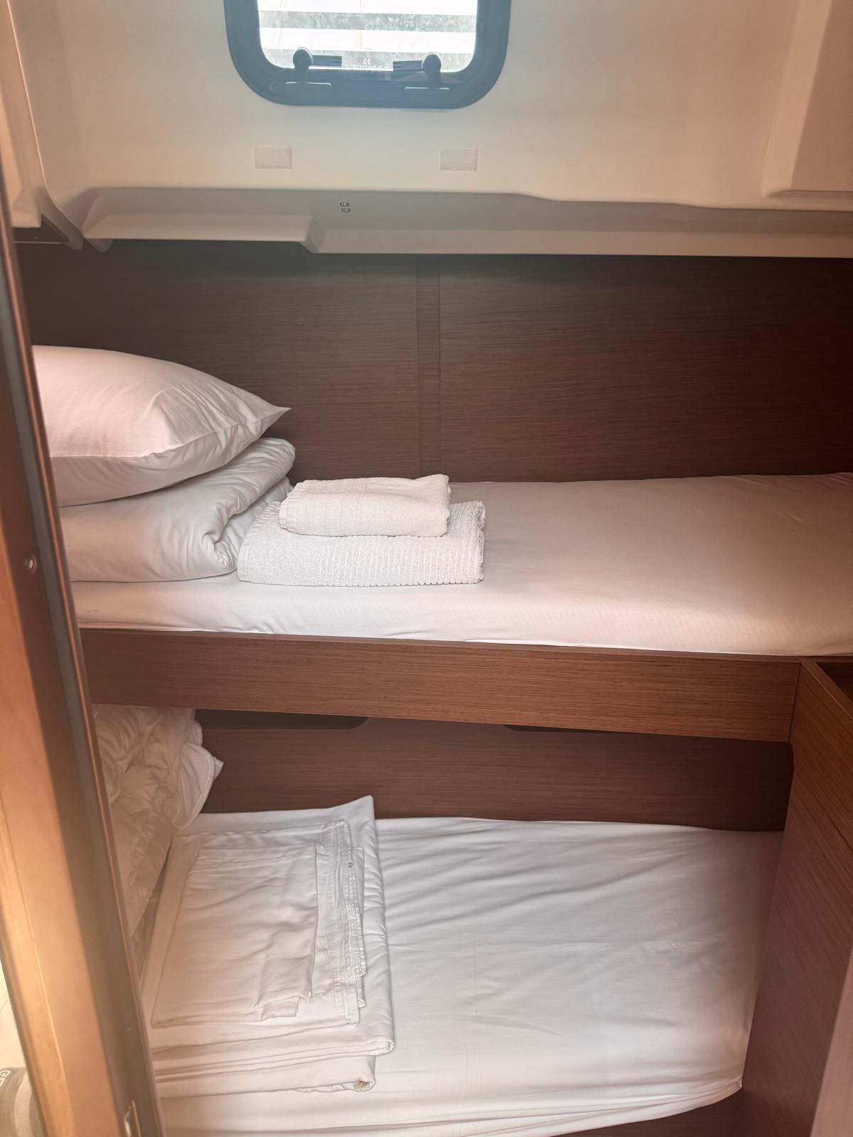 Oceanis 46.1, picture 9