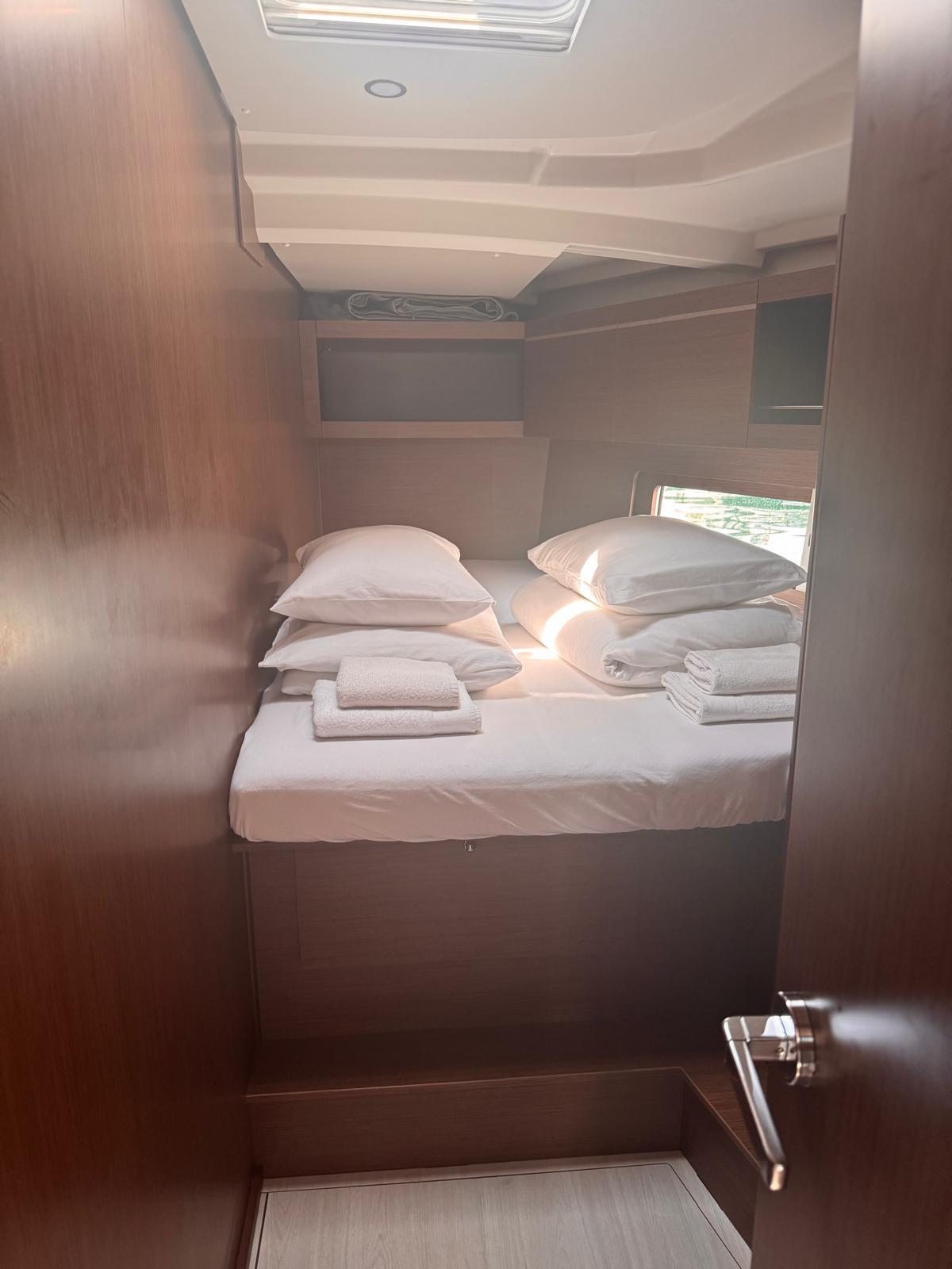 Oceanis 46.1, picture 7