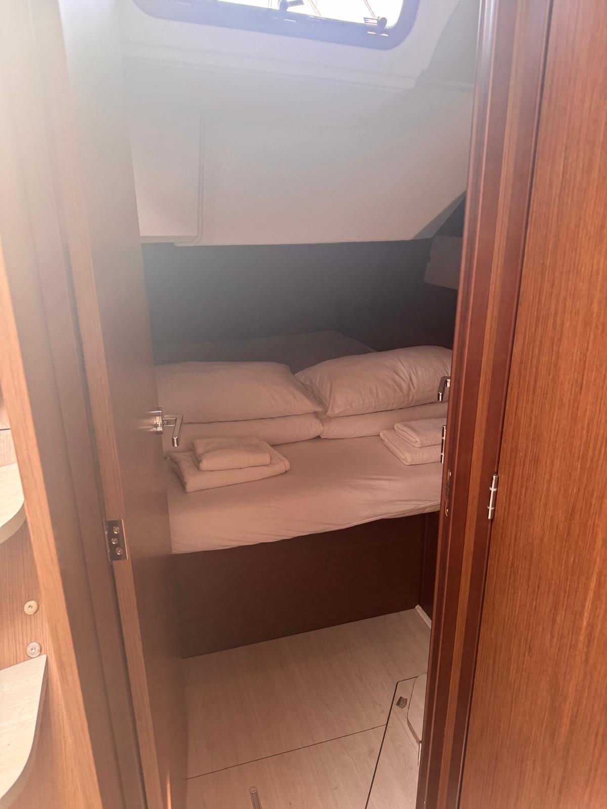 Oceanis 46.1, picture 10