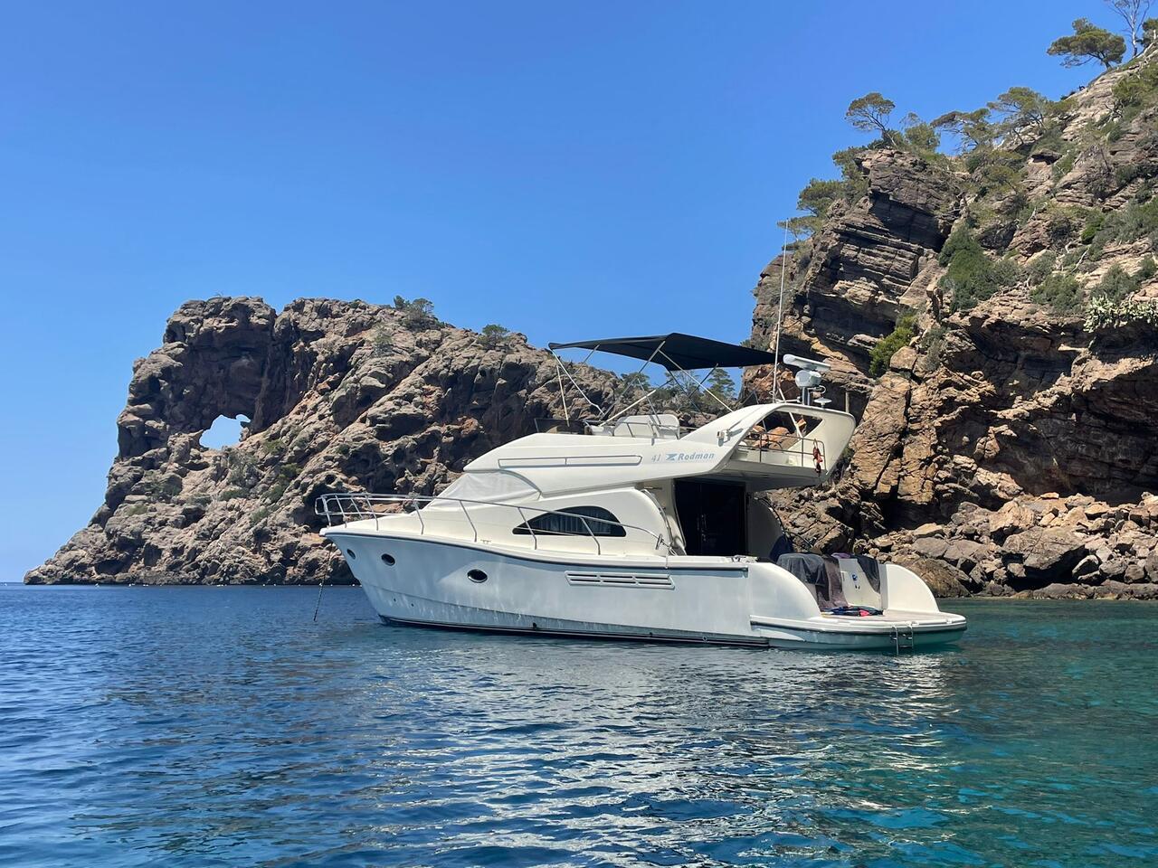 Rodman 41 Fly - Emily Grace II, picture 5