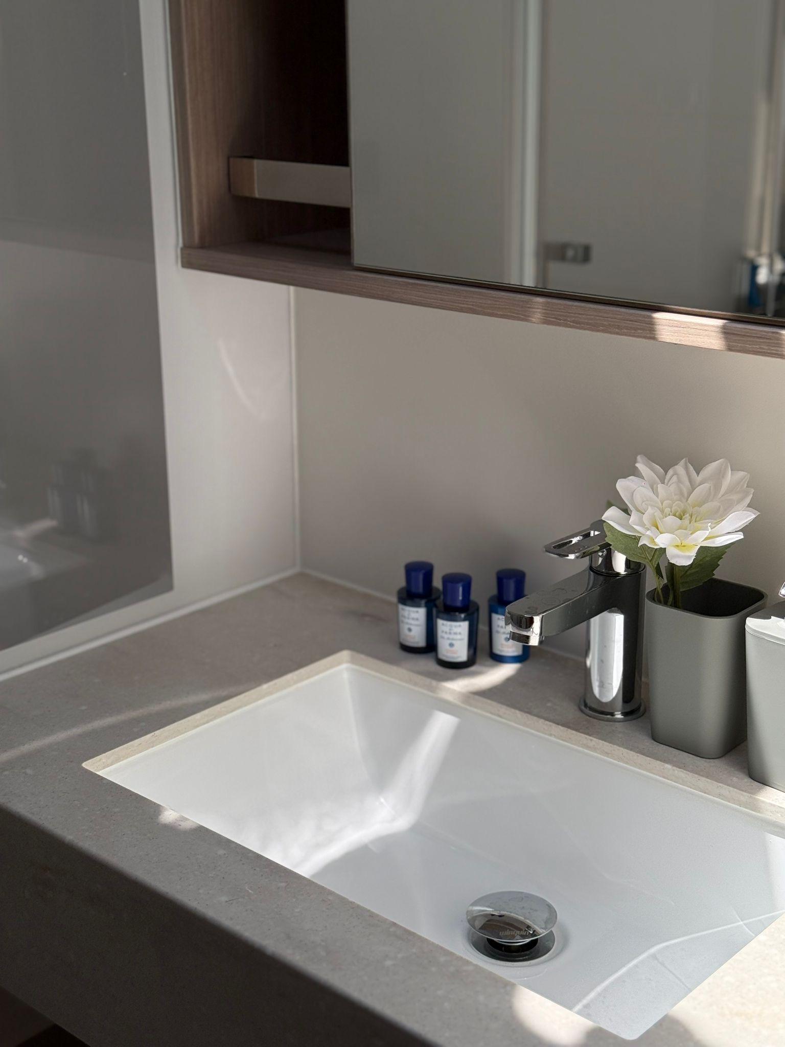 Lagoon 60 - 4 + 2 cab., picture 22