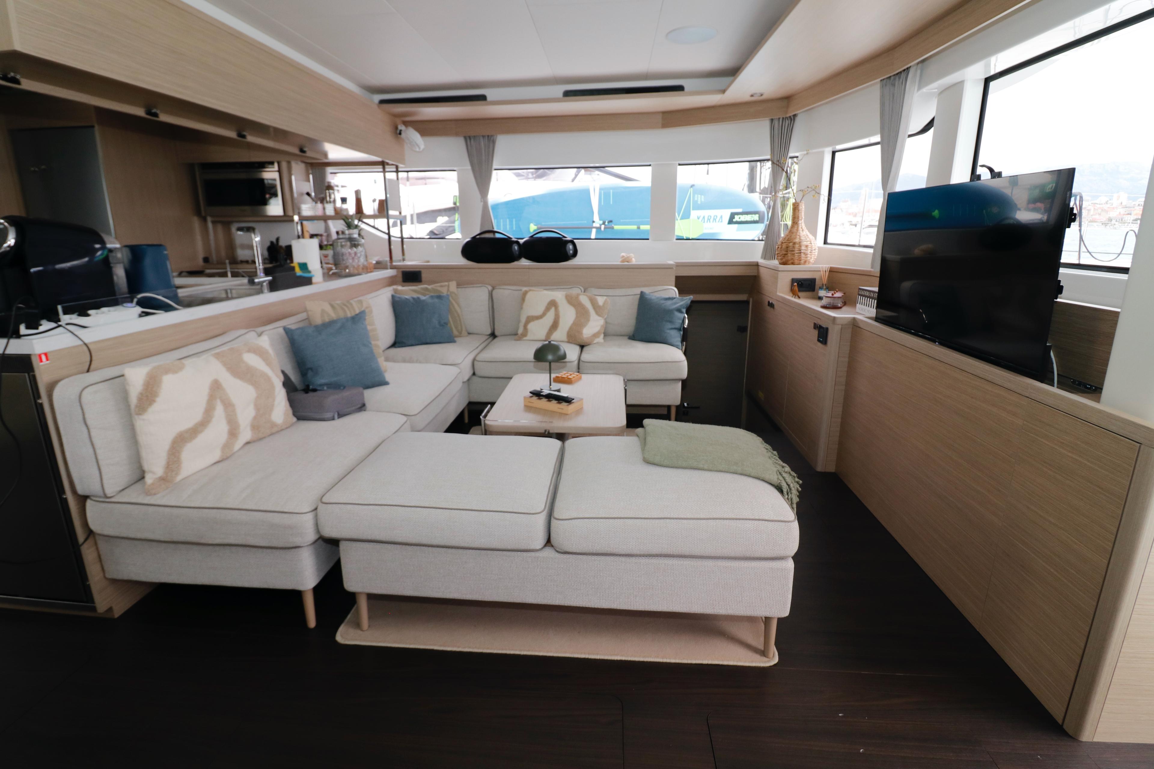 Lagoon 60 - 4 + 2 cab., picture 14