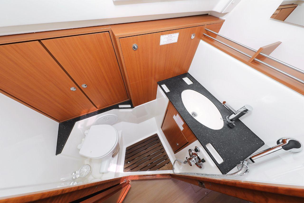 Bavaria Cruiser 36, picture 36