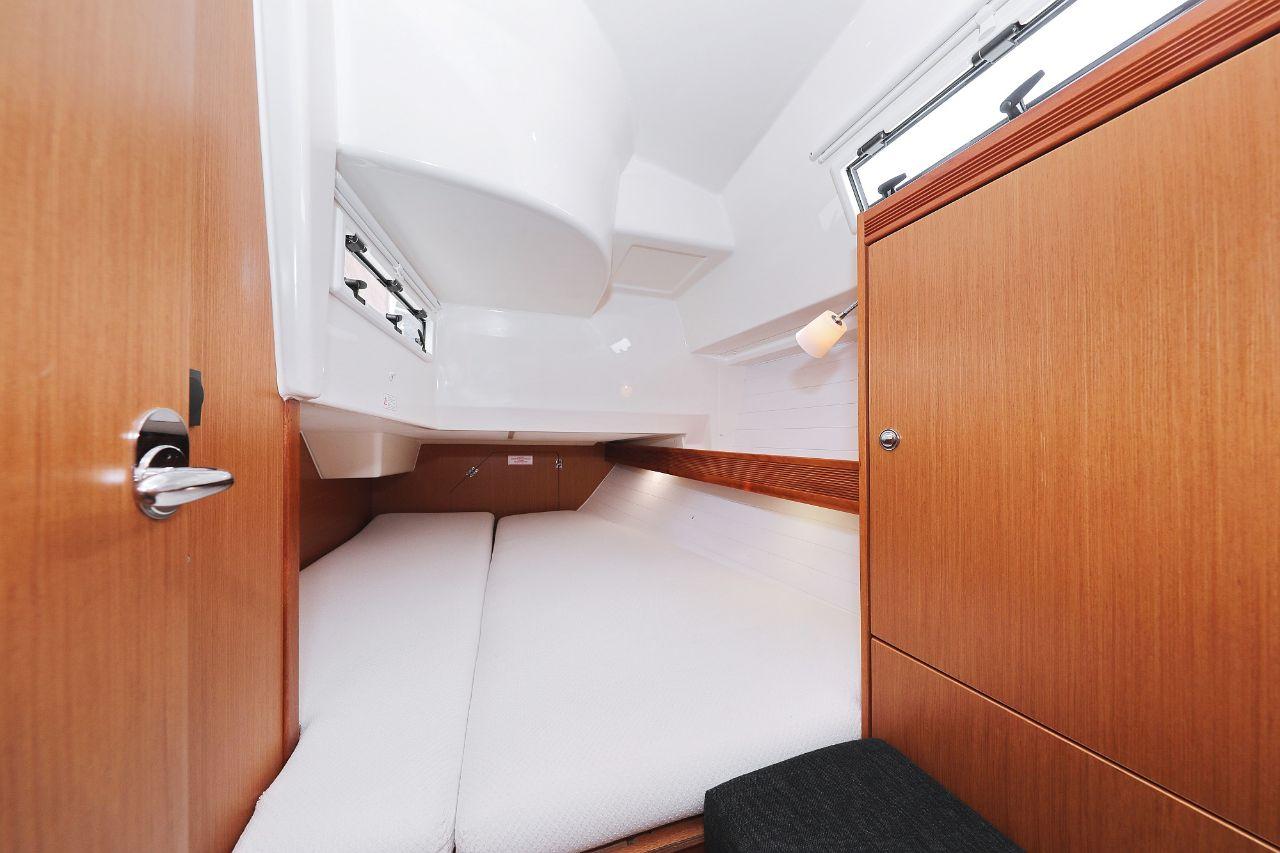 Bavaria Cruiser 36, picture 27