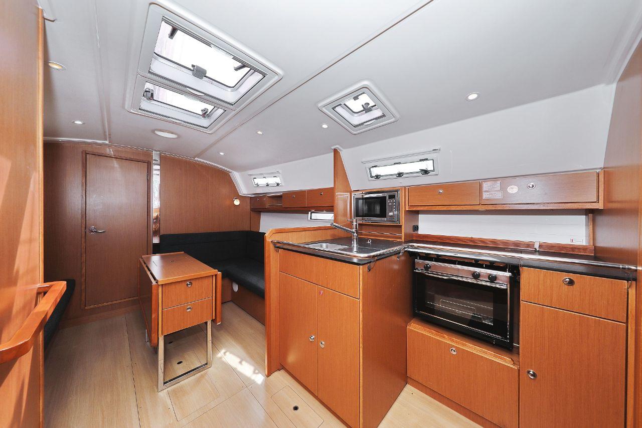 Bavaria Cruiser 36, picture 20