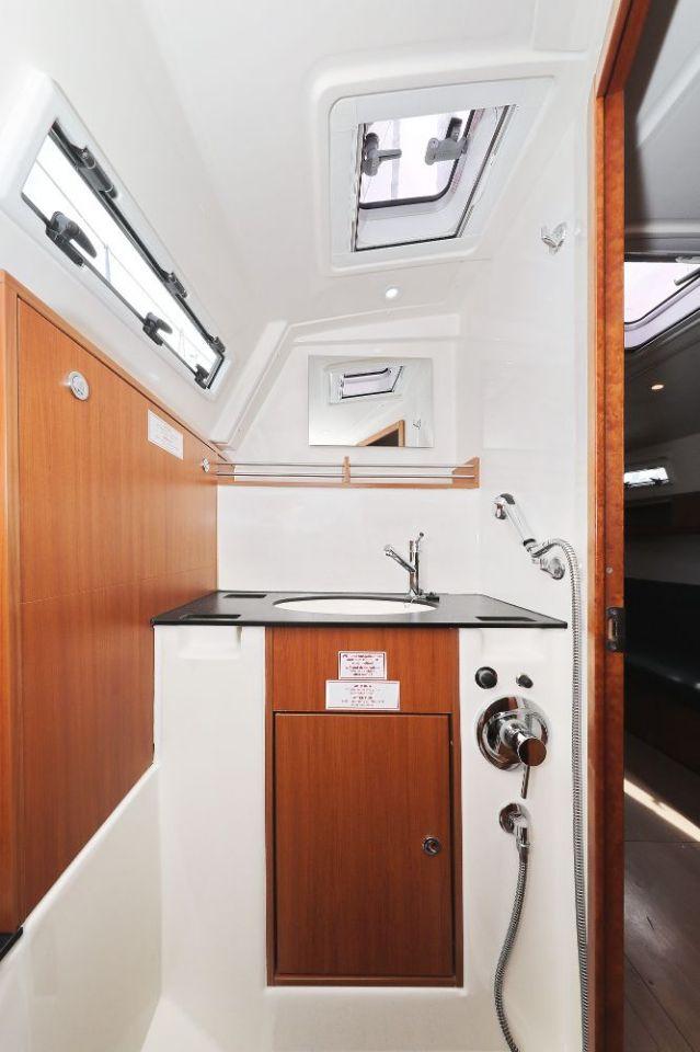 Bavaria Cruiser 36, picture 34