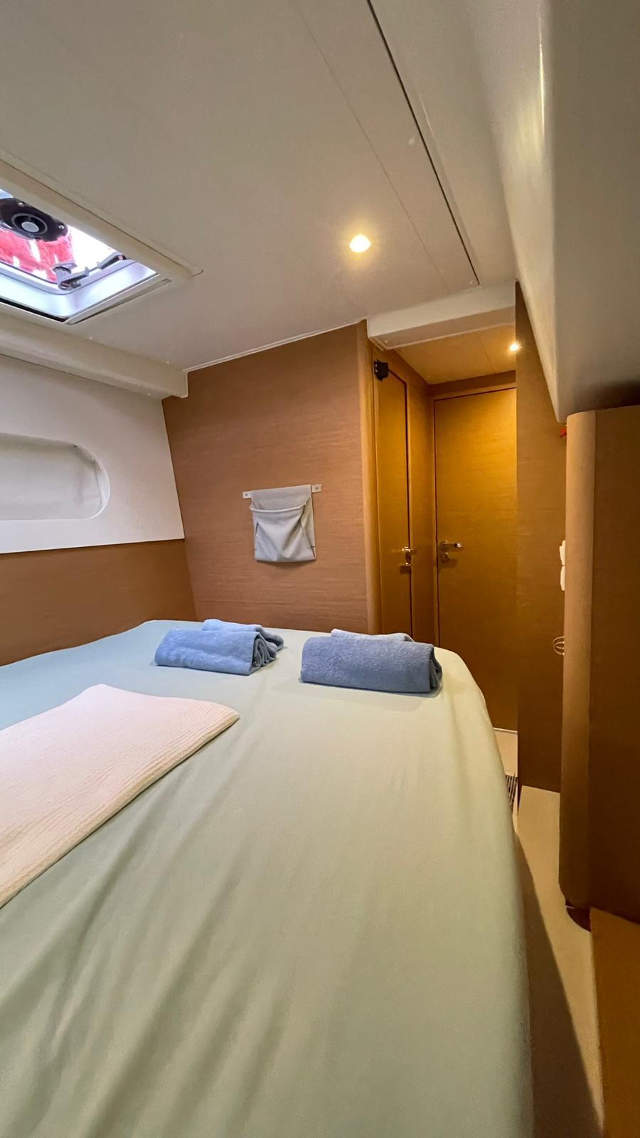 Excess 12 - 4 + 2 cab., picture 11