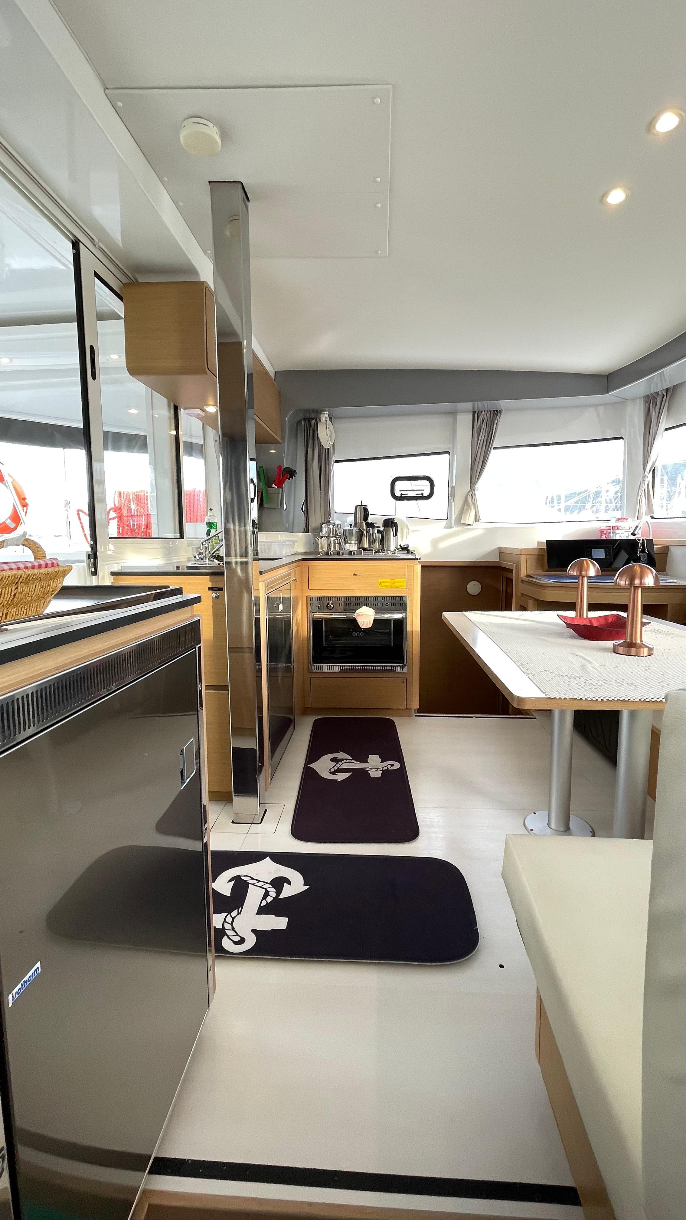 Excess 12 - 4 + 2 cab., picture 17