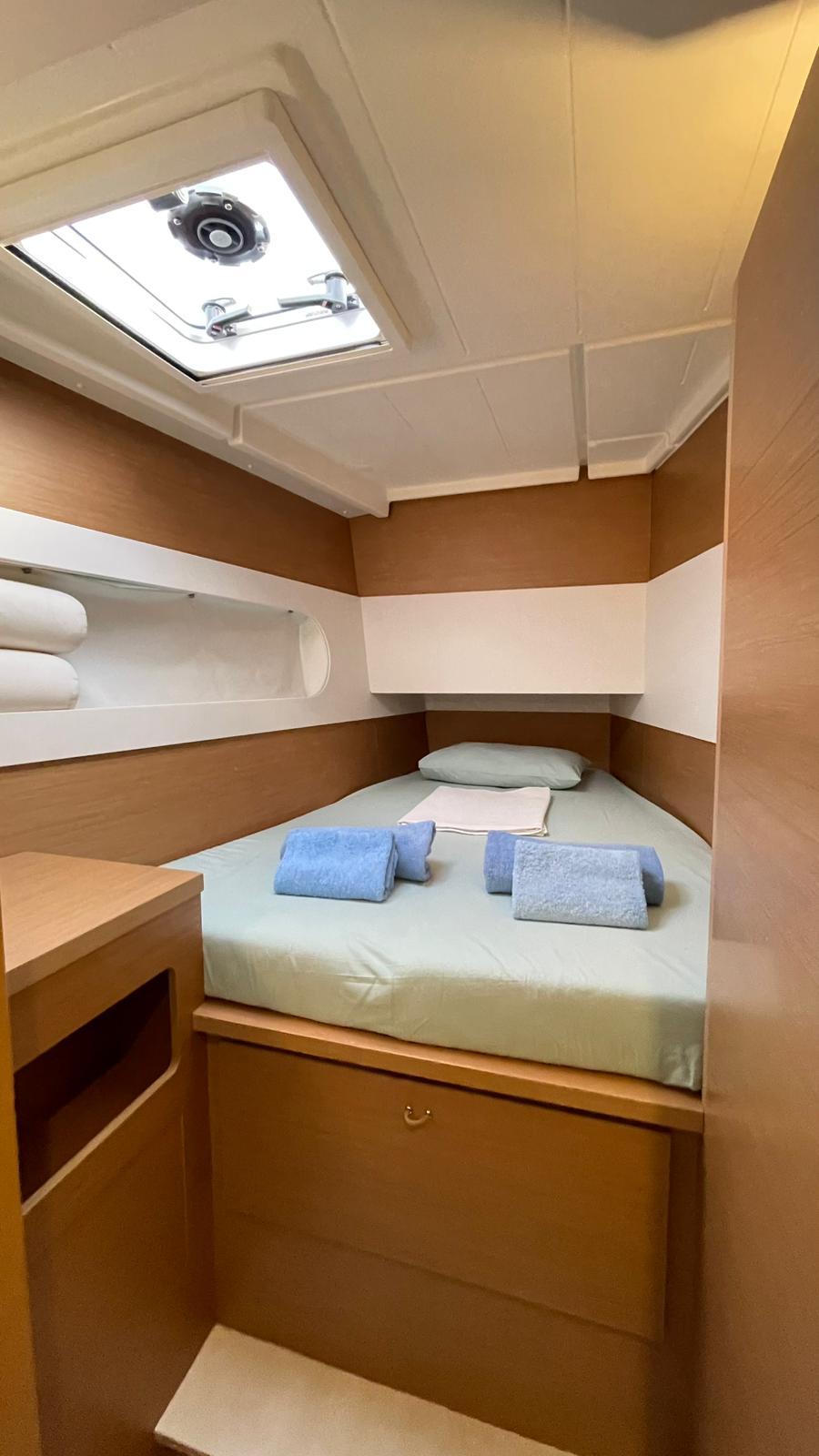 Excess 12 - 4 + 2 cab., picture 12