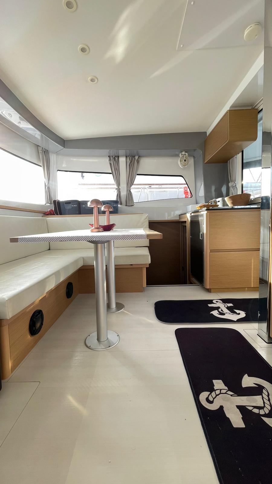 Excess 12 - 4 + 2 cab., picture 2