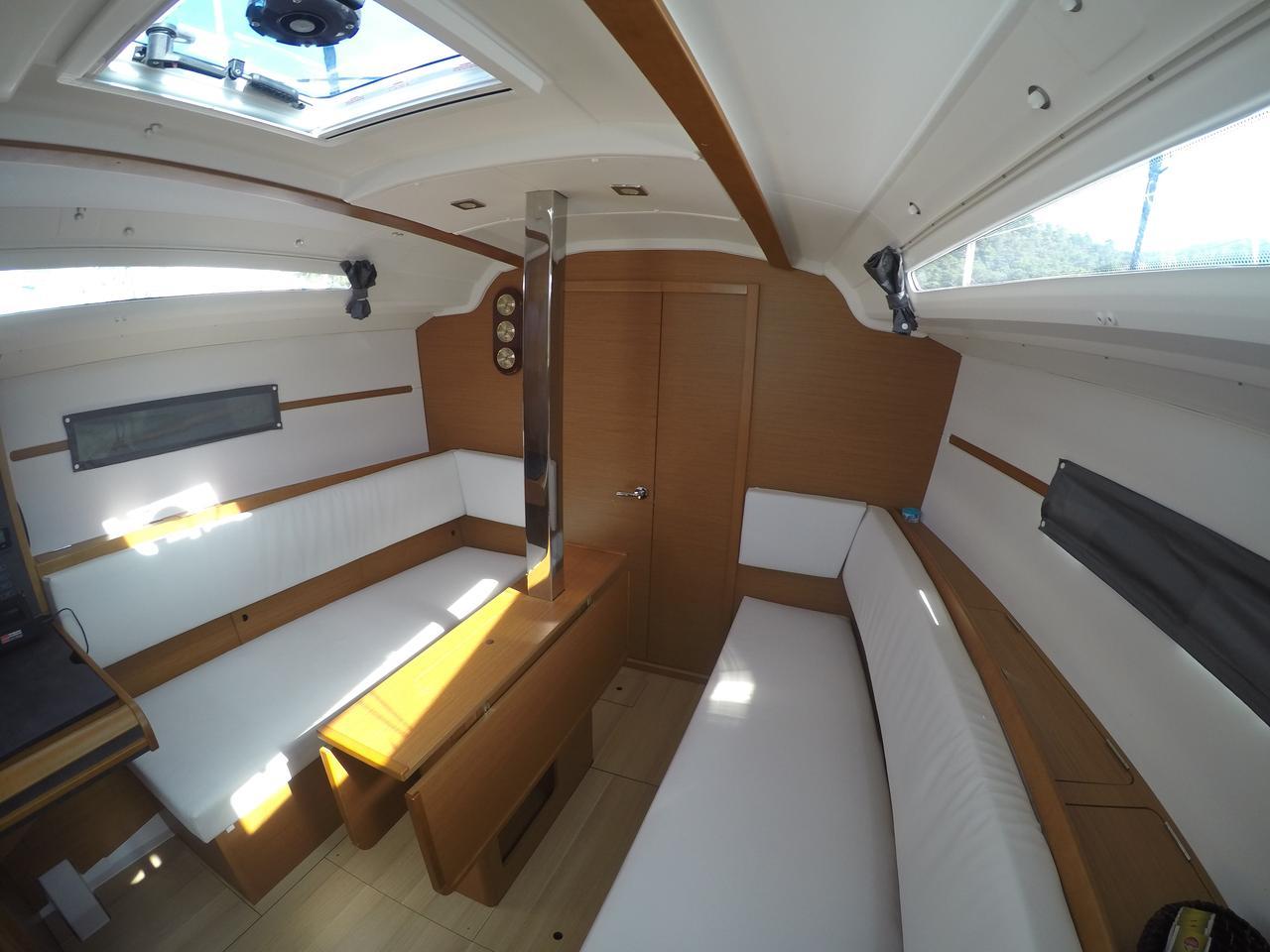 Sun Odyssey 349 - 3 cab., picture 11