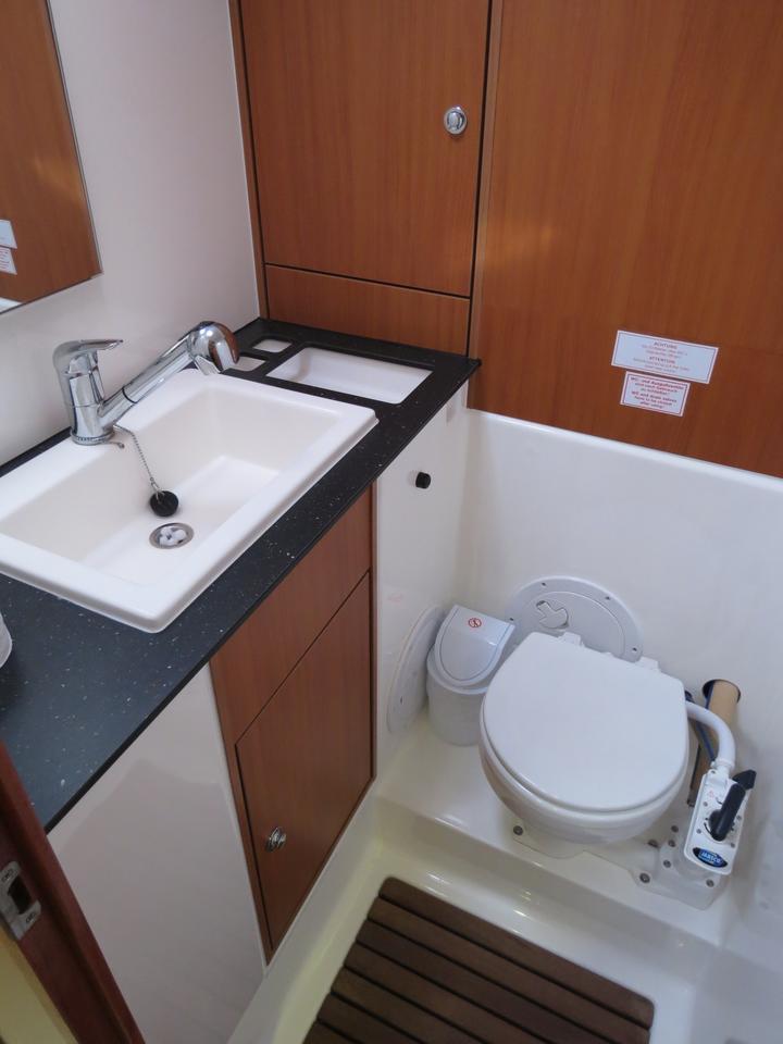 Bavaria Cruiser 40, picture 10