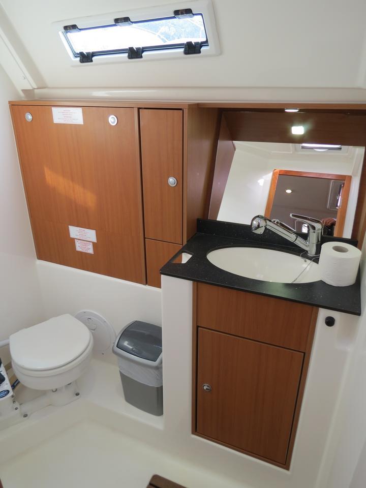 Bavaria Cruiser 40, picture 11