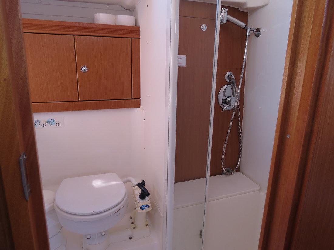 Bavaria 43 Cruiser, picture 18